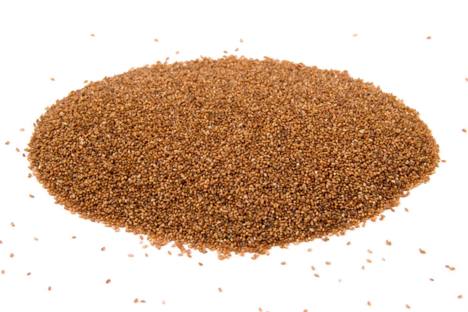 A pile of uncooked teff.