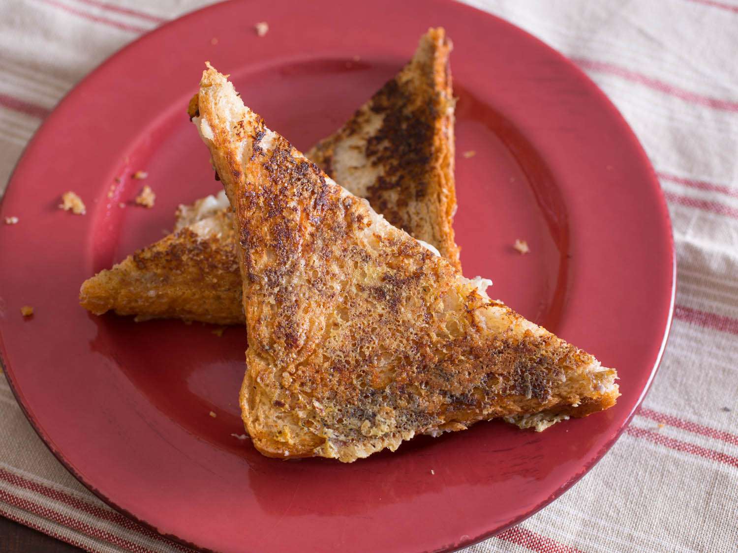 20150219-parmesan-crispy-grilled-cheese-1.jpg