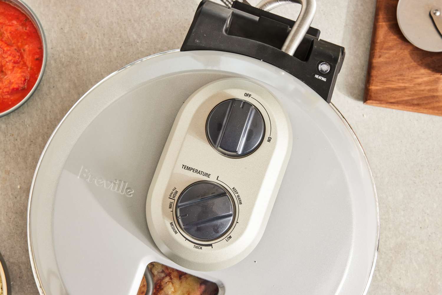 The control panel of the Breville pizza maker.