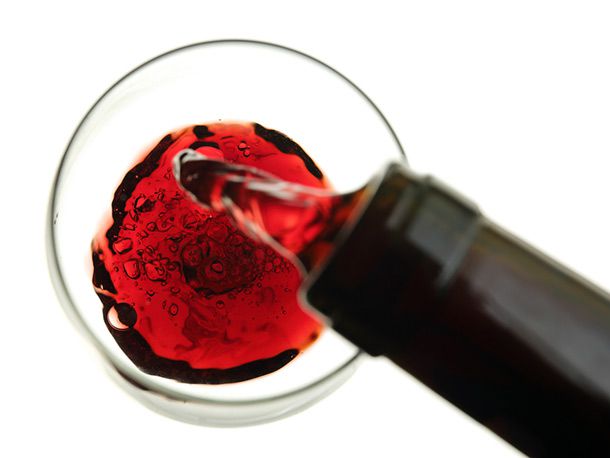 20140302pouringredwine.jpg