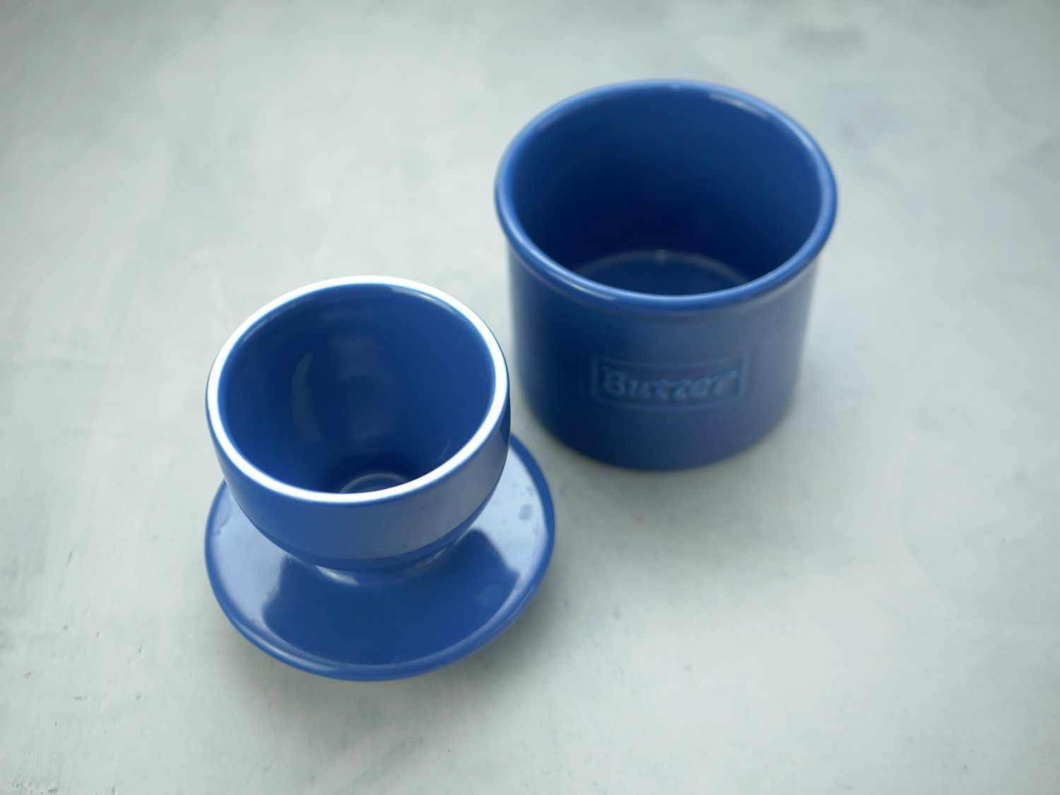 the butter bell butter crock with the lid upturned 