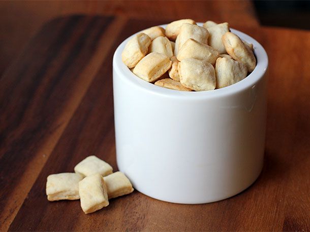 20121101_227495_DIY_oystercracker_recipe.jpg