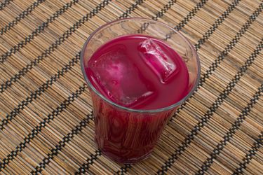 20140112-juice-cocktails-beet.jpg