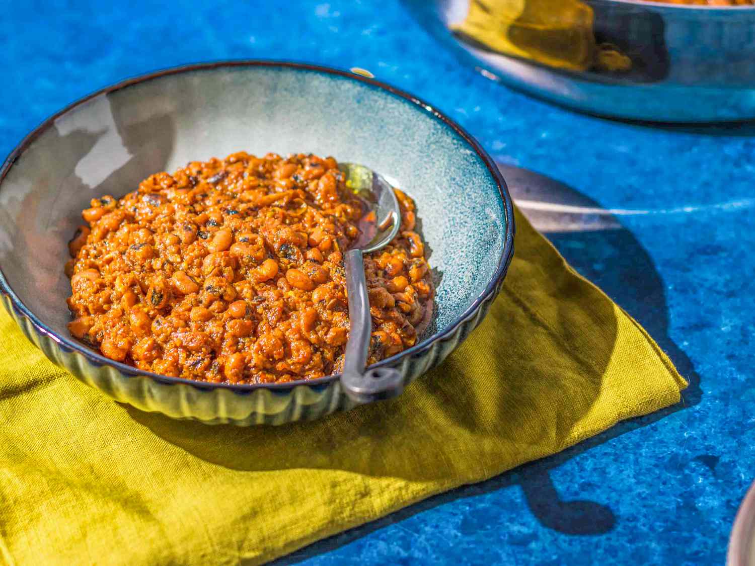 Side view of Ewa riro in a bowl