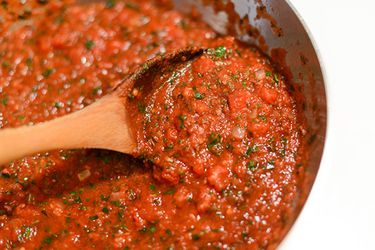 20130302-242913-tomato-mint-sauce.jpg