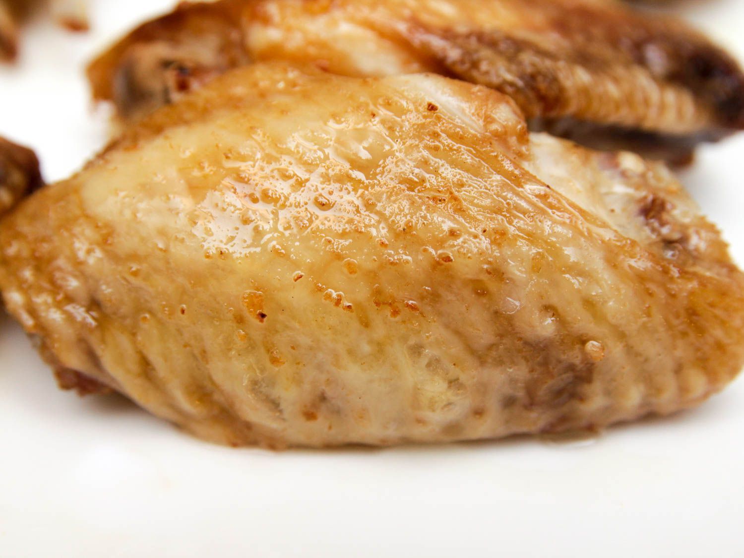 Chicken wing fried at low temperature with moderate browning