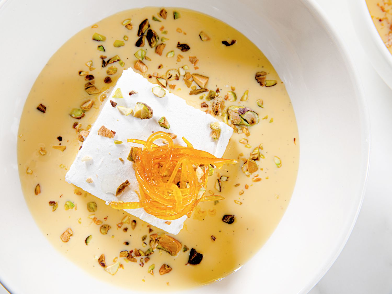 Overhead view of ile flottante 