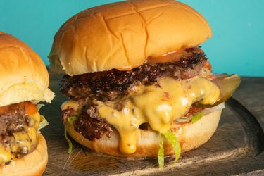 Hot Sauce Smashed Burgers