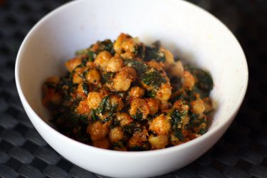201010013_spinachchickpeas.jpg