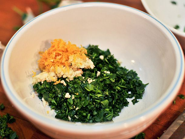 20120304-195688-gremolata-step-1