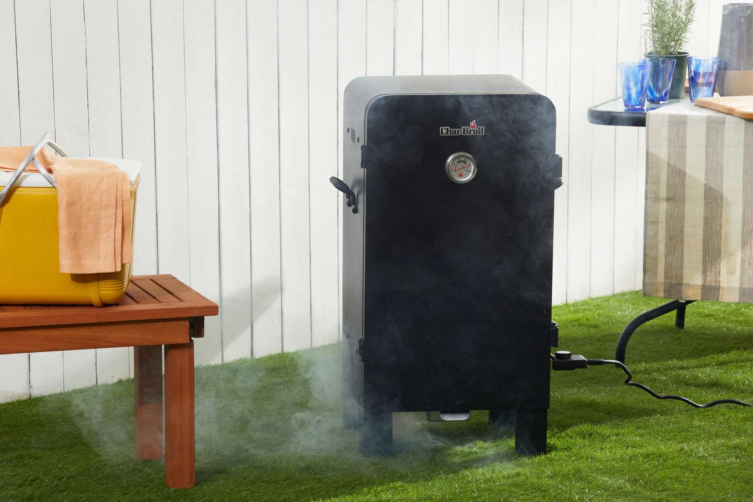 The Char-Broil Analog Electric Smoker (18202077) smoking meat