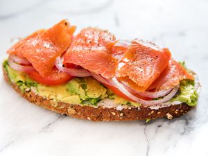 20160502-avocado-toast-vicky-wasik-salmon-8.jpg