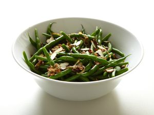 20120430-204112-green-beans-with-crisp-shallots.jpg