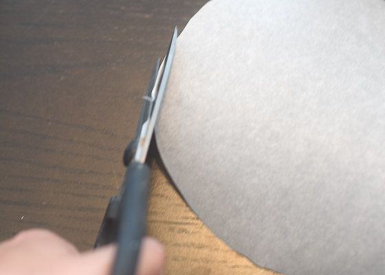 parchment shaped to cake pan