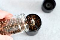 Person holding Männkitchen Pepper Cannon