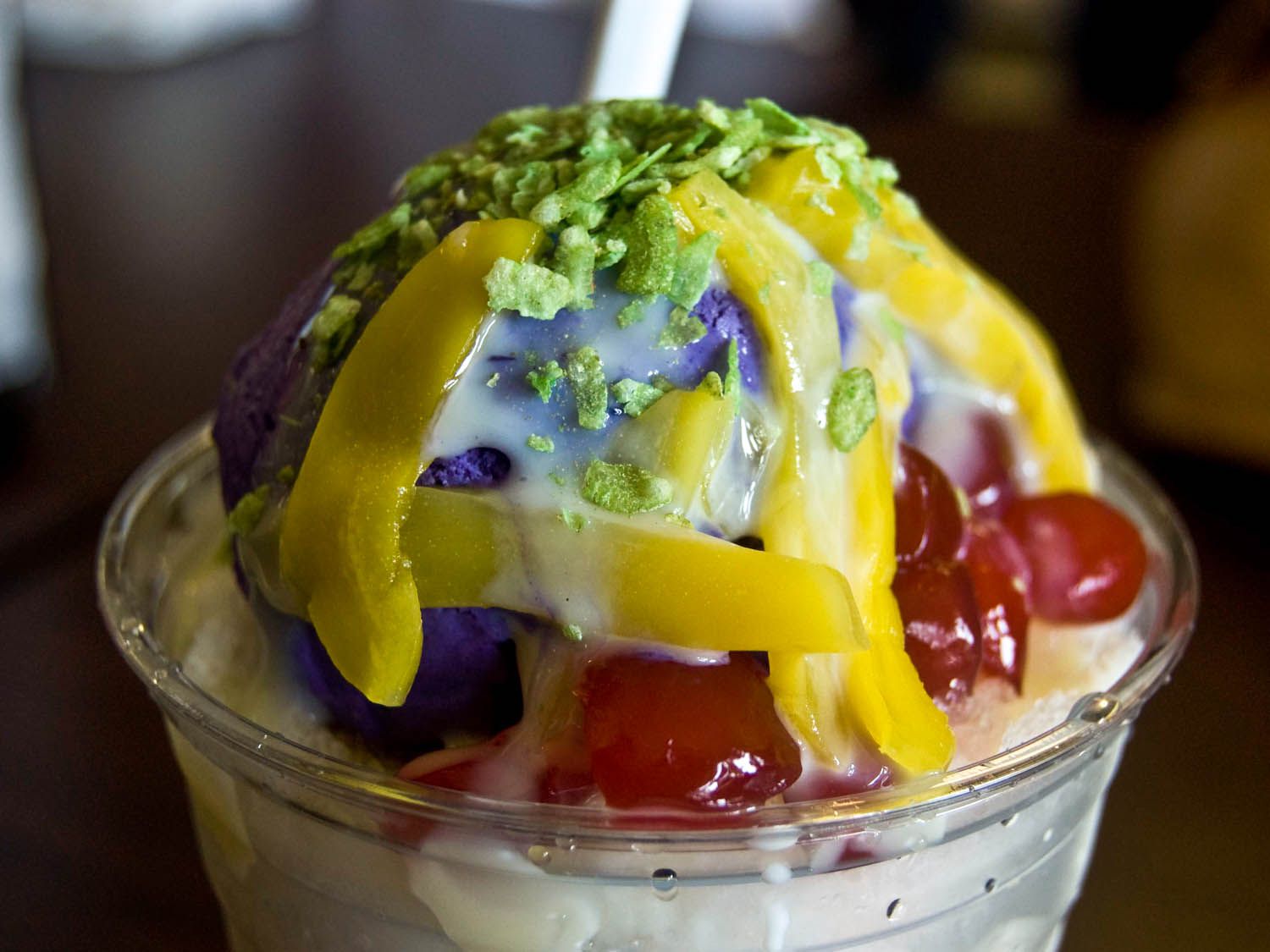 20140918-filipino-desserts-halo-halo-flickr-joey-parsons.jpg