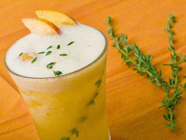 Peach-Thyme Lemonade