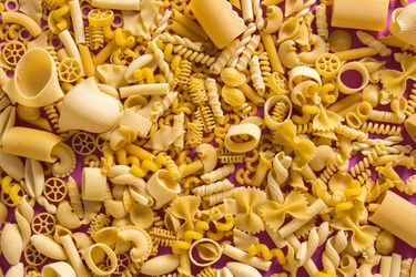 20200312-starch-madness-pasta-flatlay-featured-image