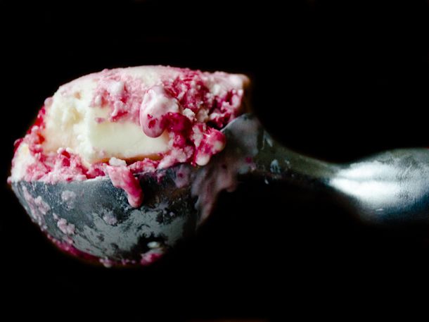 20111118-179568-cranberry-goat-cheese-ice-cream.jpg