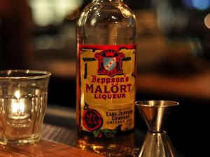 20130507-251327-drinks-malort-jeppsons.jpg