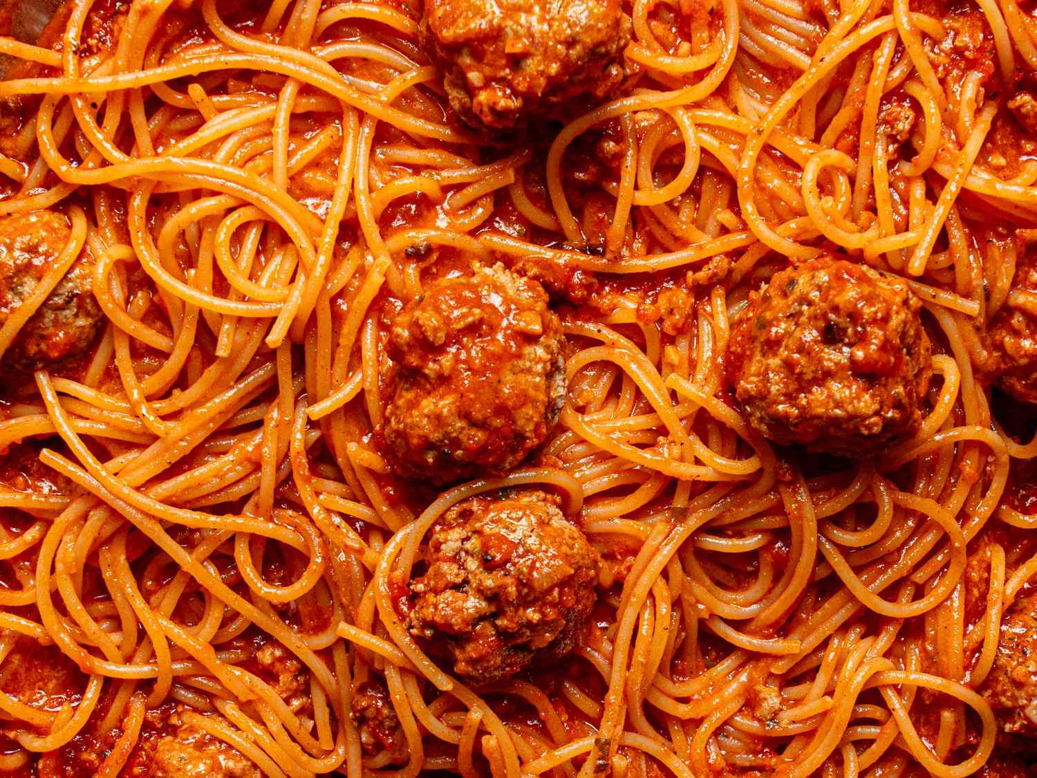 Spaghetti with tomato sauce and meatballs
