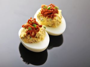 20140419-deviled-egg-variations-recipe-20.jpg