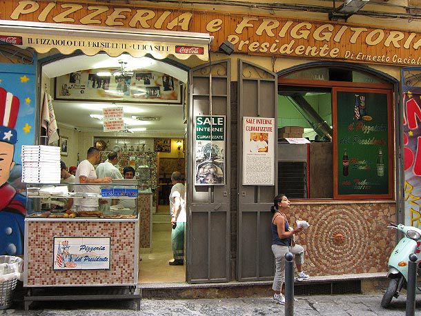 20121002-napoli-pizza-tour-14.jpg