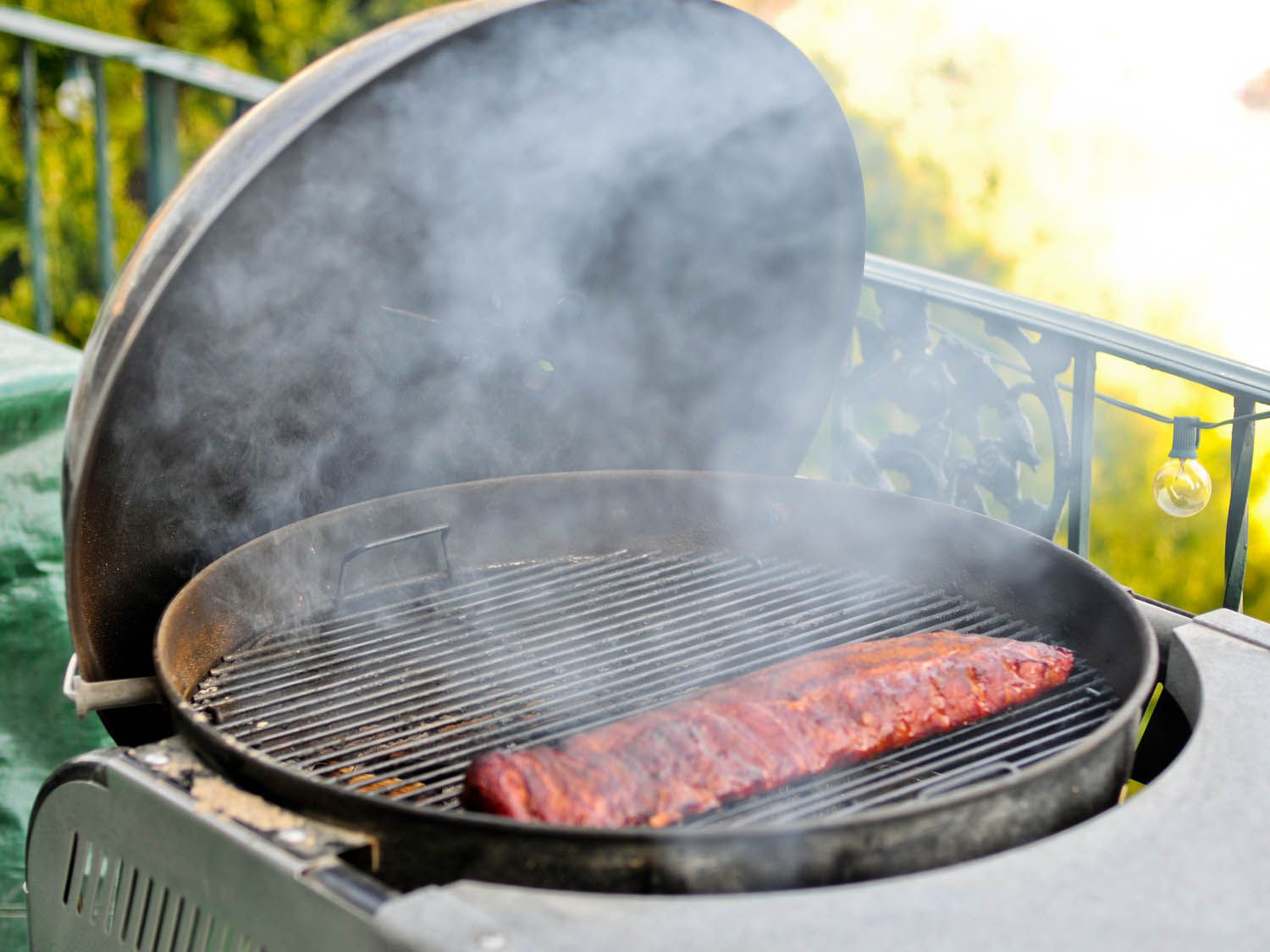 20140811-grilling-hacks-smoking-on-a-kettle-joshua-bousel.jpg