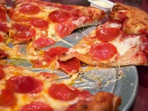 20111205-V-And-T-Pizza-05.jpg