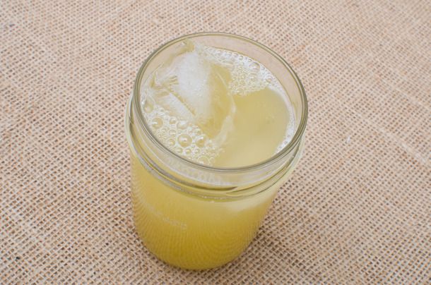20140112-juice-cocktails-pineapple.jpg