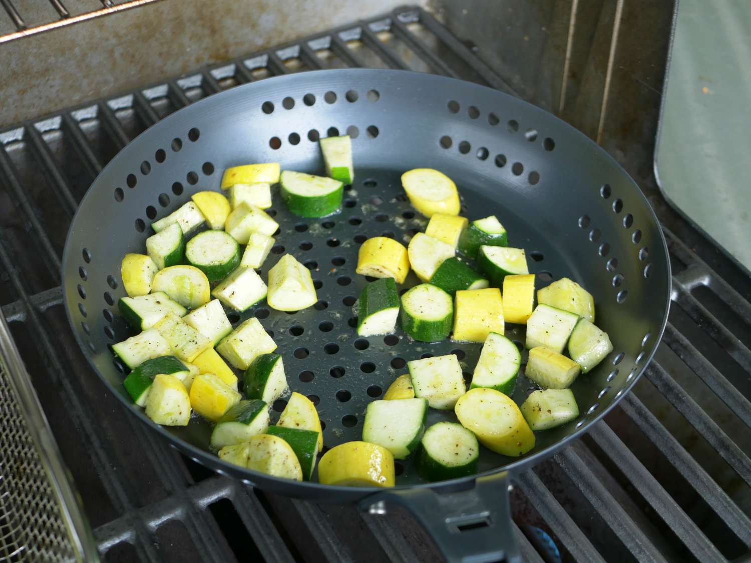 the oxo grill basket with zucchini and summer squash