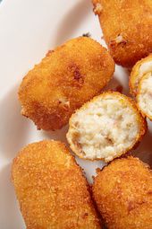 Overhead view of croquetas