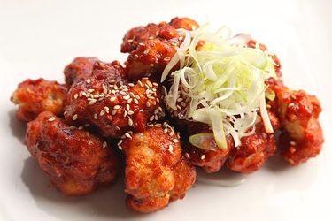 20130220-cauliflower-korean-fried-buffalo-vegan-04.jpg
