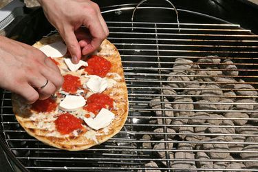 20100527-grilled-pizza-opener-thumb-560x373-91806.jpg