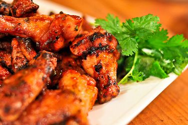 20120131-190766-sriracha-wings.jpg