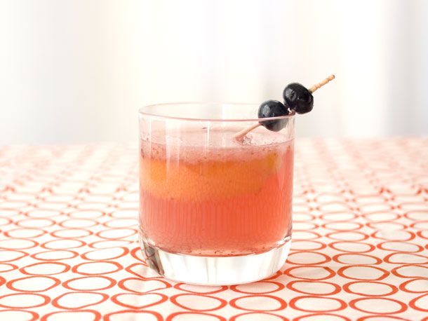 20110710-160607-seasonalcocktails-blueberry-bourbon.jpg