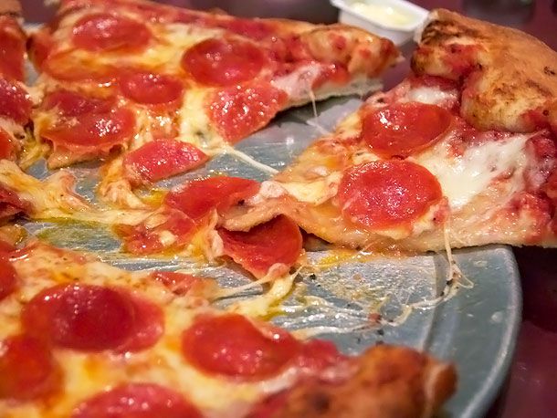 20111205-V-And-T-Pizza-primary2.jpg