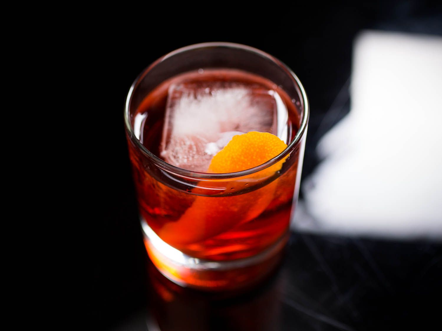 20150323-campari-cocktails-vicky-wasik-negroni-thumb-1500xauto-421623.jpg