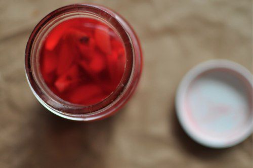 2011102-173352-radish-jar-from-top.jpg