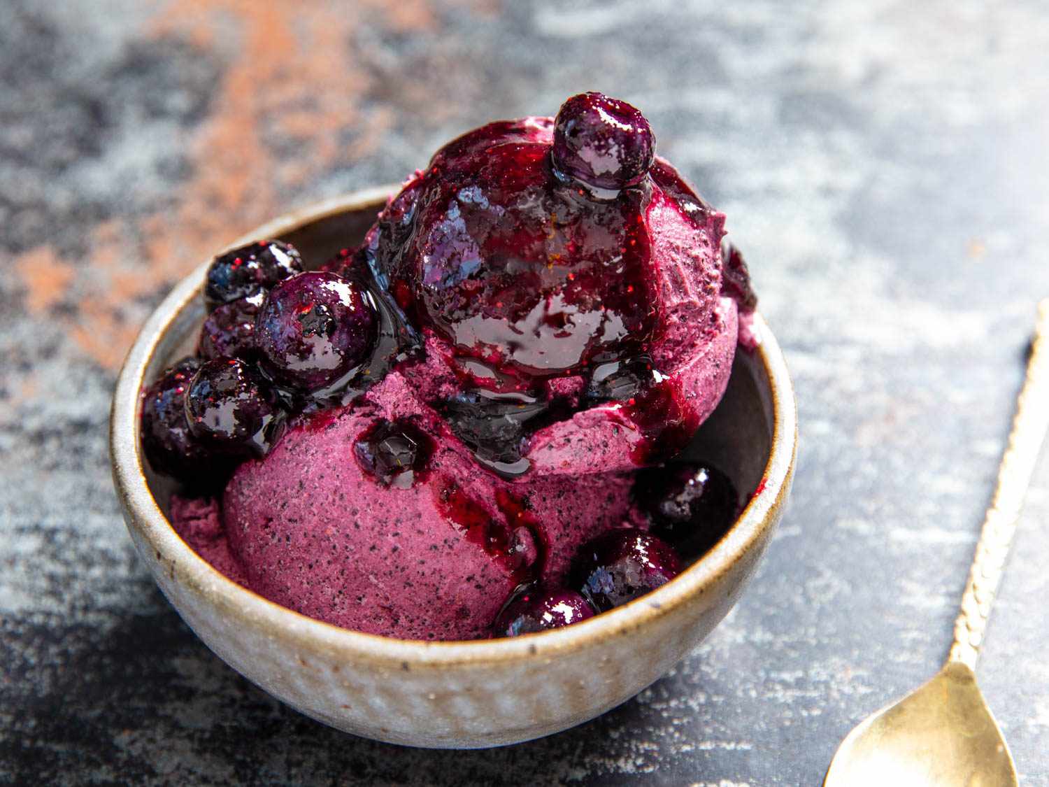 blueberry ice cream with fresh blueberries
