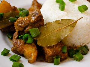 20111229-185226-pork-adobo.jpg