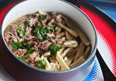 20140117-280257-Serious-Eats-Slow-Cooker-Beef-Stroganoff-primary.jpg