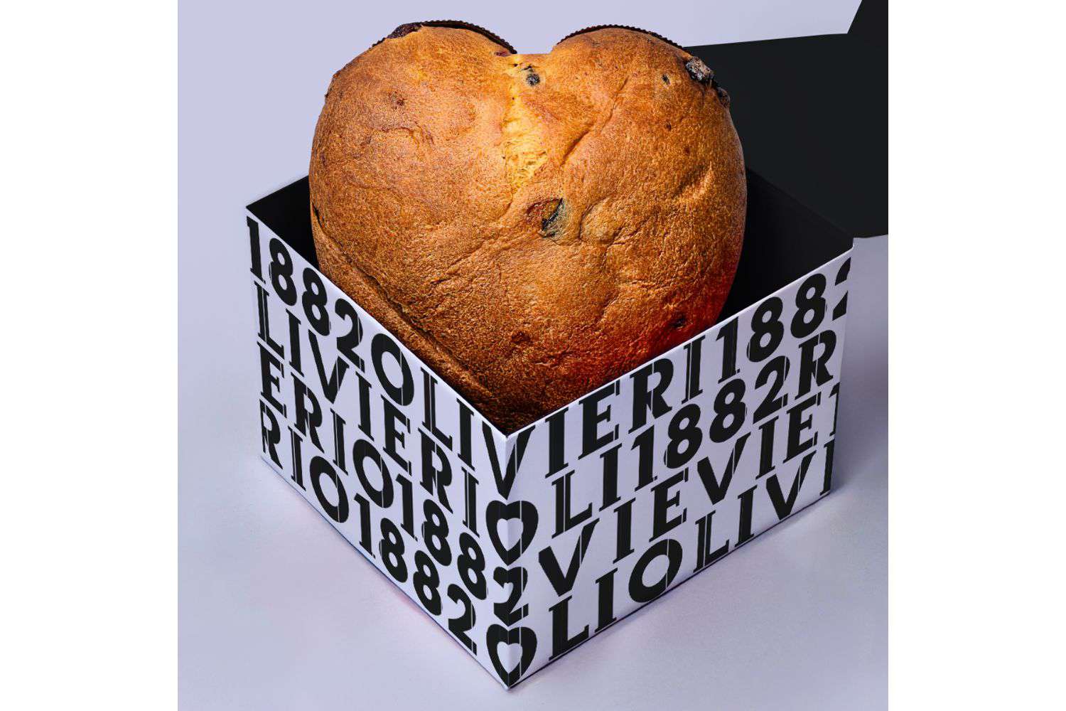 Olivieri 1882 Valentine's Cake Rise in Love