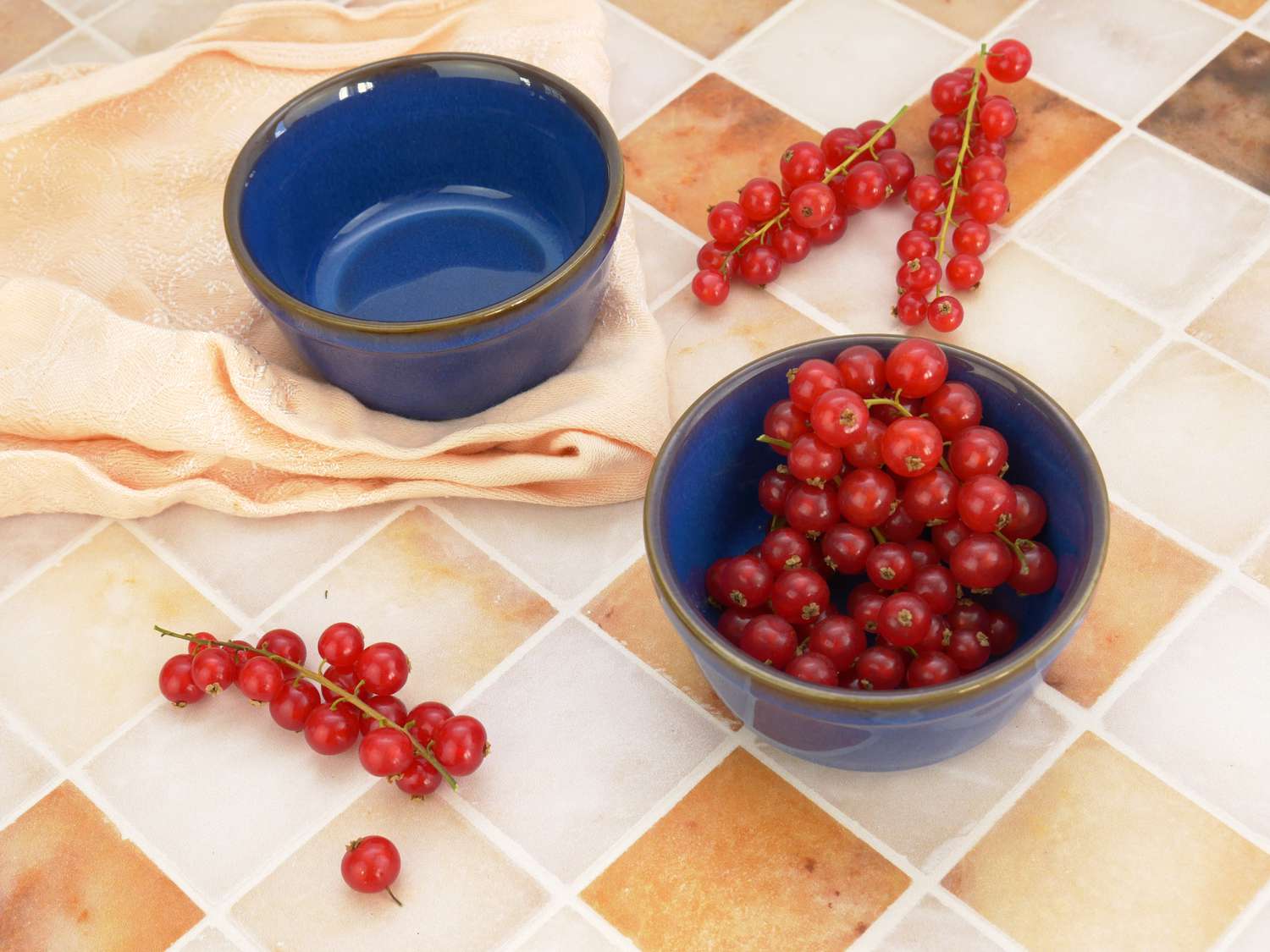 denby ramekins with currants