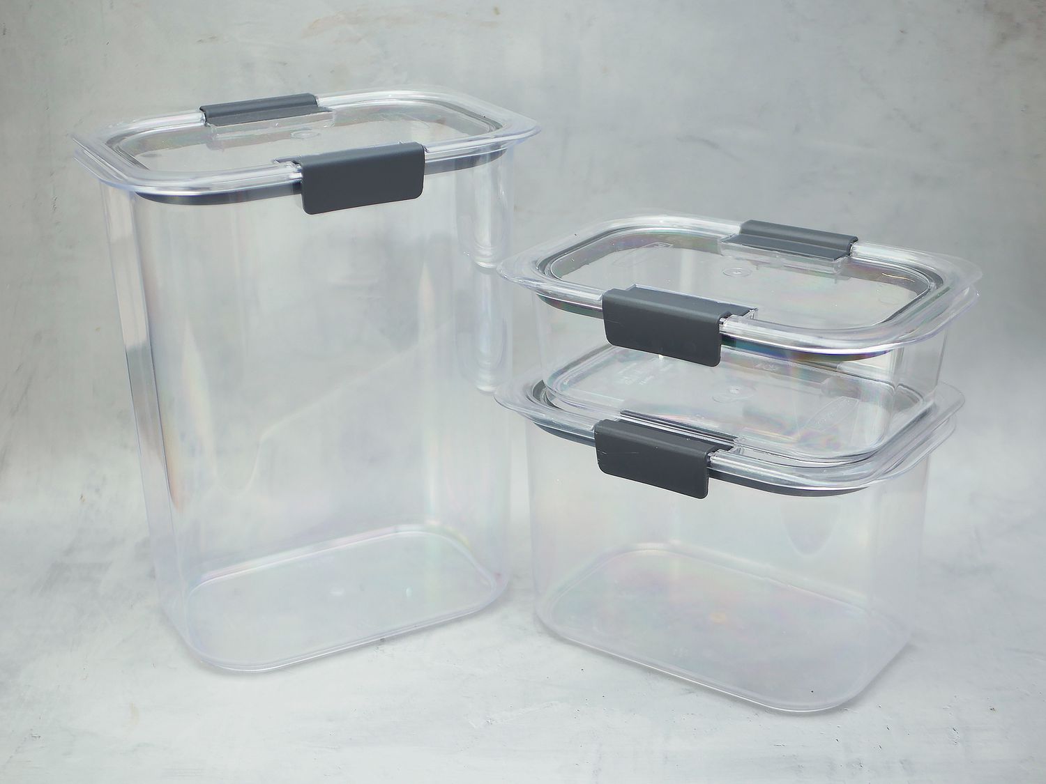 Rubbermaid Brilliance Pantry Airtight Food Storage Containers displayed on a gray surface