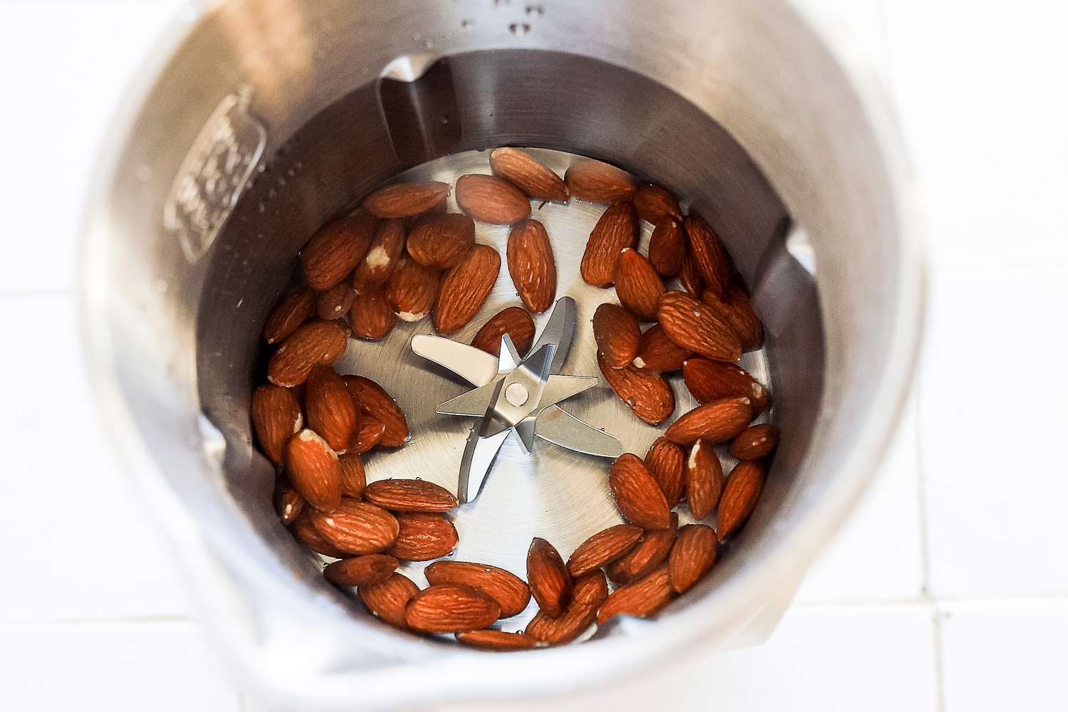 the alfabot carafe full of almonds