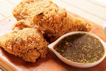 20120305-fried-chicken-sauces-easy-seven-minutes-or-less-1.jpg