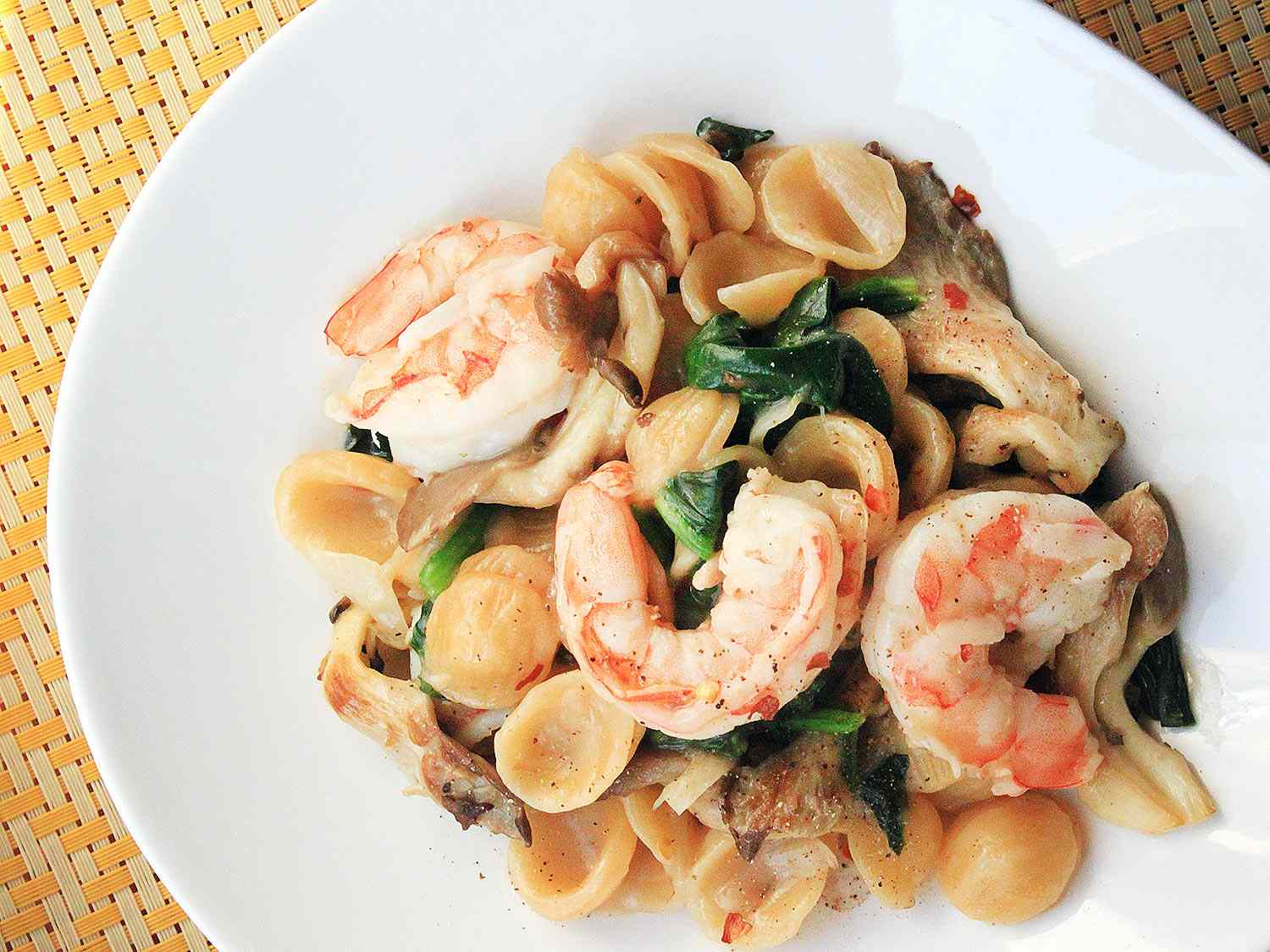 20140421-one-pot-wonders-shrimp-pasta2.jpg