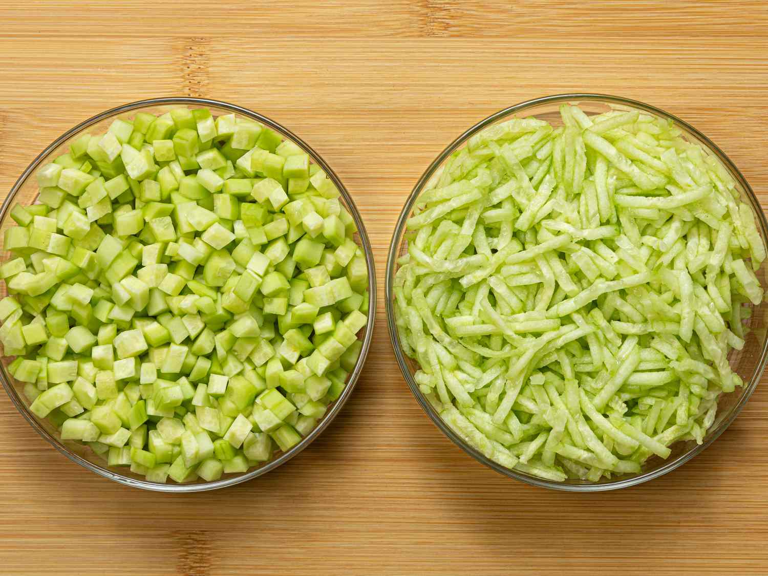 Cucumber-MaÌst-o-KhiaÌr-NaderMehravari-step1.