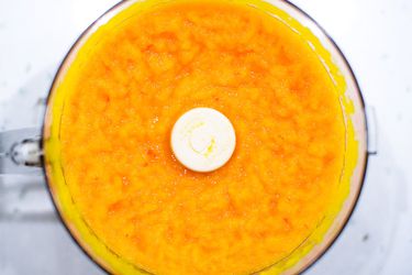 20111102-177675-pumpkin-puree-610x458-31.jpg